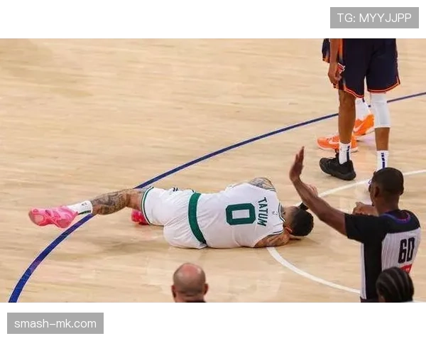 哈登挡拆对位塔图姆拉开空间胜于单打